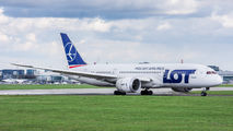 LOT - Polish Airlines SP-LRE image