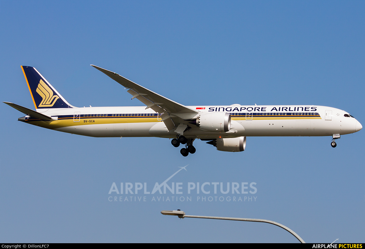 Singapore Airlines 9V-SCA aircraft at Singapore - Changi