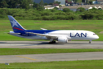 CC-BBG - LAN Airlines Boeing 787-8 Dreamliner