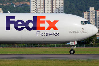 N112FE - FedEx Federal Express Boeing 767-300F