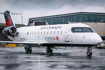 C-FEJA - Air Canada Express Canadair CL-600 CRJ-200