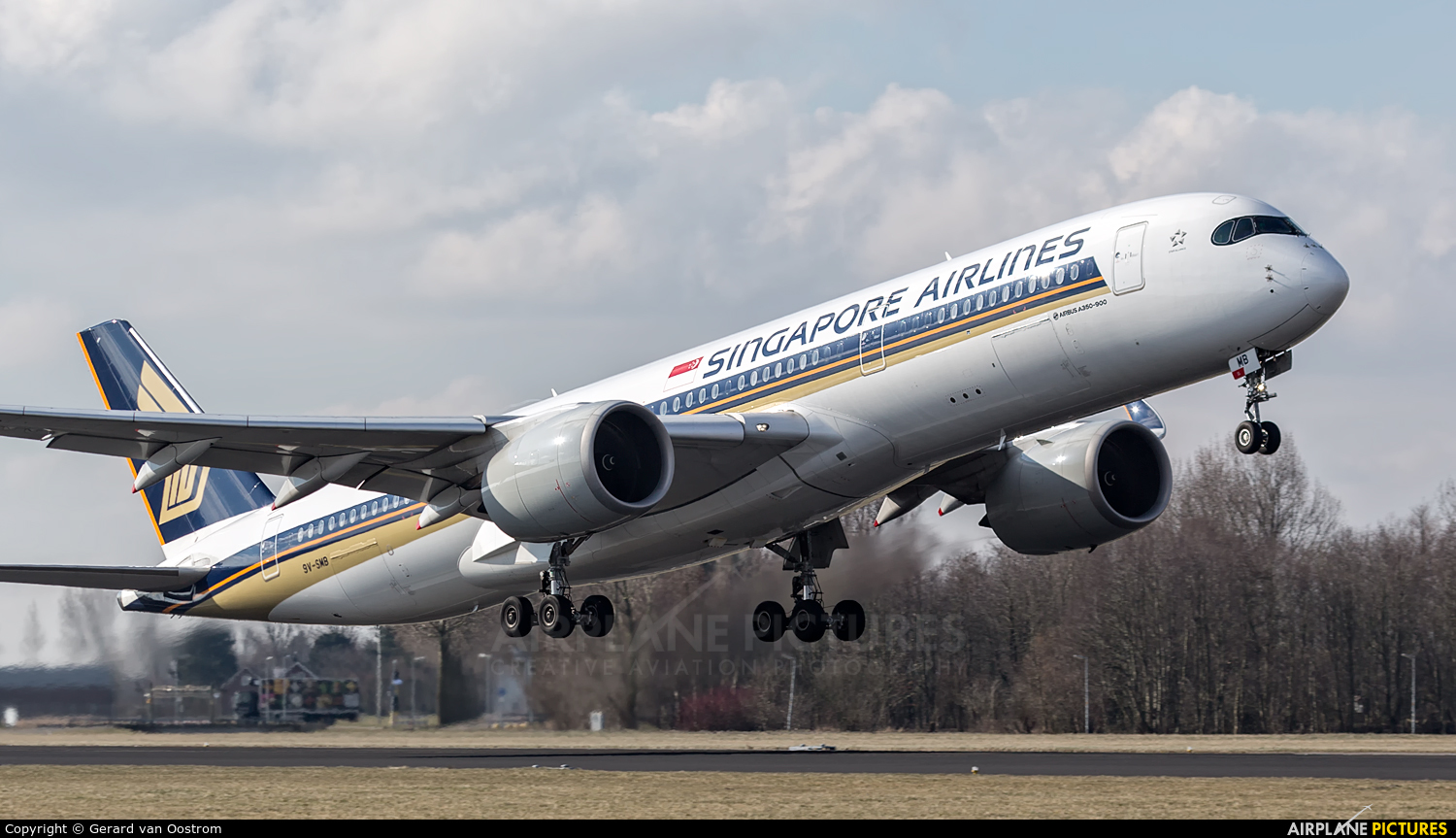 Singapore Airlines 9V-SWB aircraft at Amsterdam - Schiphol