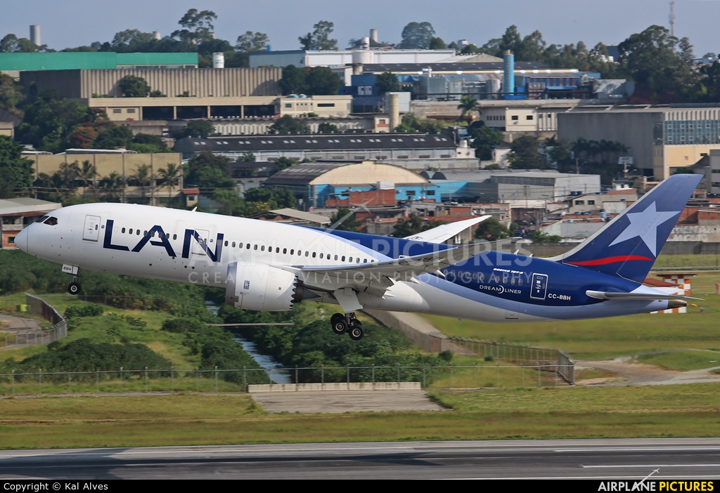 LAN Airlines CC-BBH aircraft at São Paulo - Guarulhos