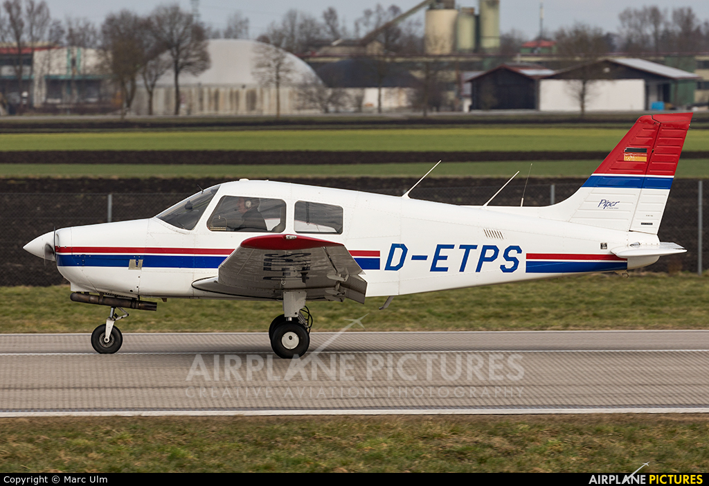 Private D-ETPS aircraft at Augsburg
