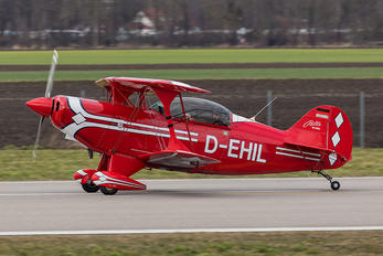 D-EHIL - Split Image Aerobatic Team Pitts S-2B Special