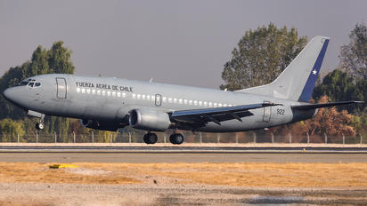 922 - Chile - Air Force Boeing 737-300QC