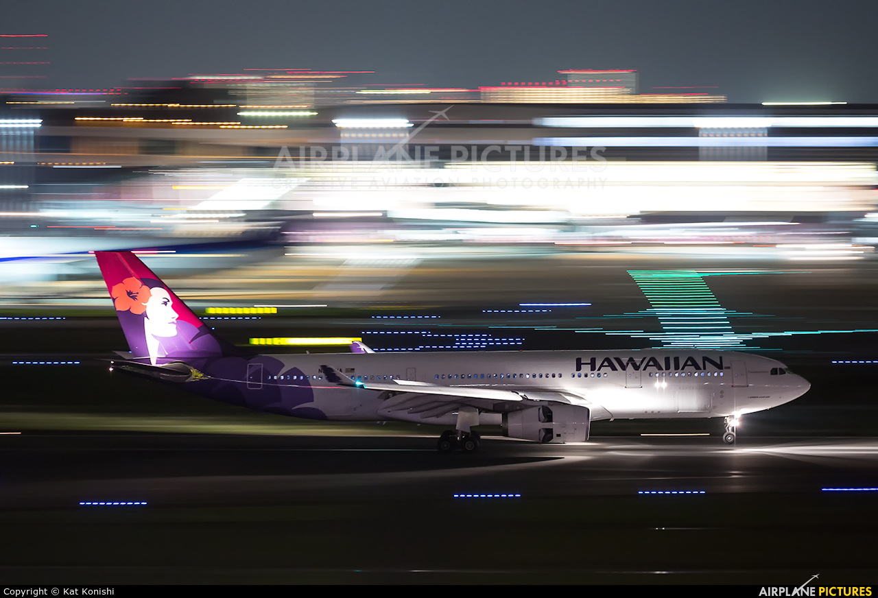 Hawaiian Airlines N383HA aircraft at Tokyo - Haneda Intl