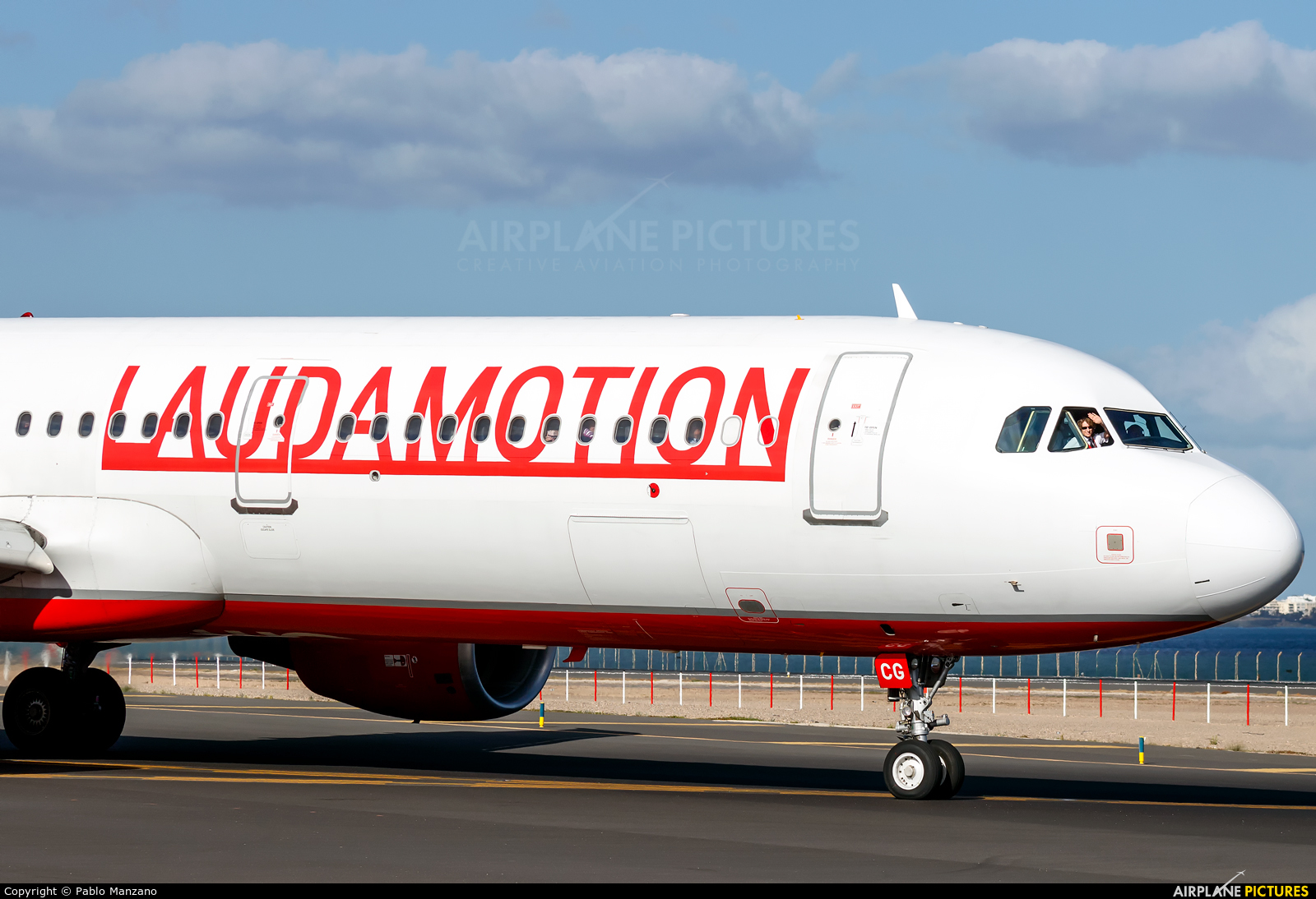 LaudaMotion OE-LCG aircraft at Lanzarote - Arrecife