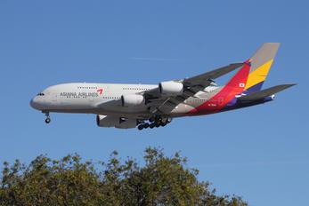 HL7634 - Asiana Airlines Airbus A380