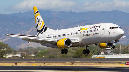 YV621T - Turpial Airlines Boeing 737-4H6