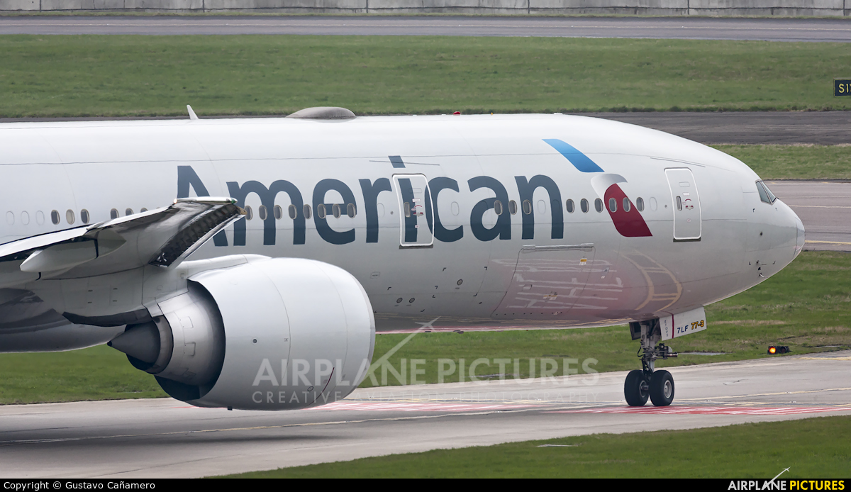 American Airlines N722AN aircraft at London - Heathrow