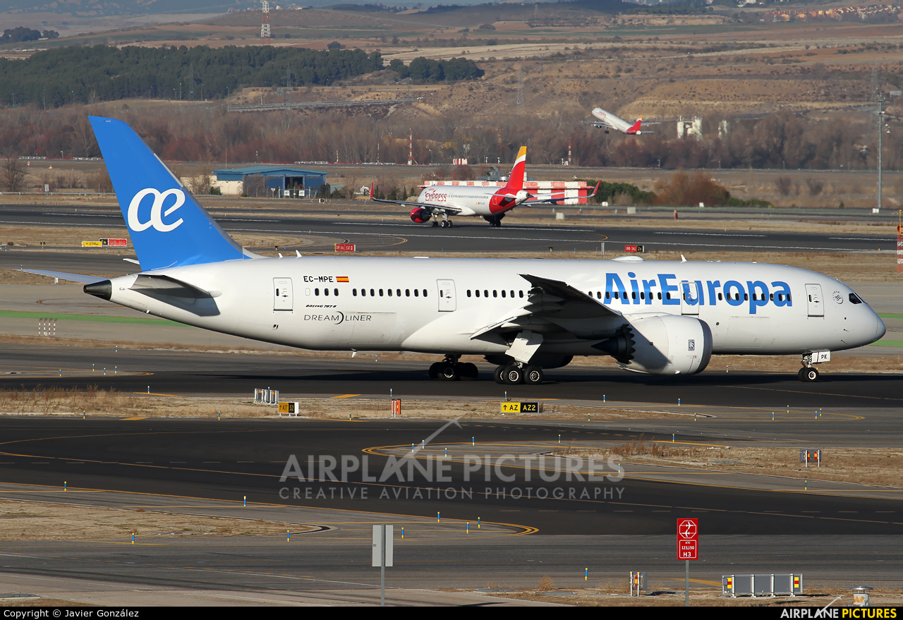 Air Europa EC-MPE aircraft at Madrid - Barajas