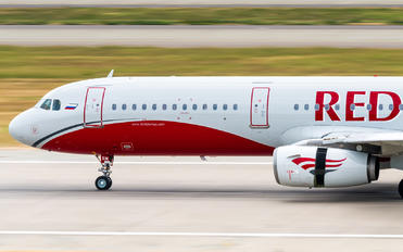 VP-BRM - Red Wings Airbus A321