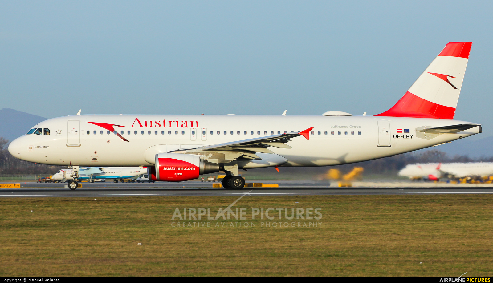 Austrian Airlines/Arrows/Tyrolean OE-LBY aircraft at Vienna - Schwechat