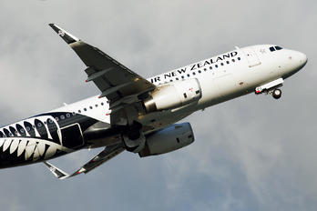 ZK-OXI - Air New Zealand Airbus A320