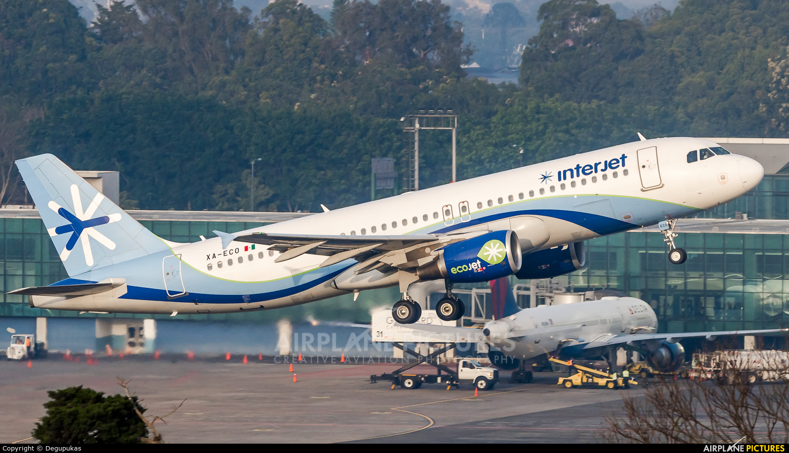 Interjet XA-ECO aircraft at Guatemala - La Aurora