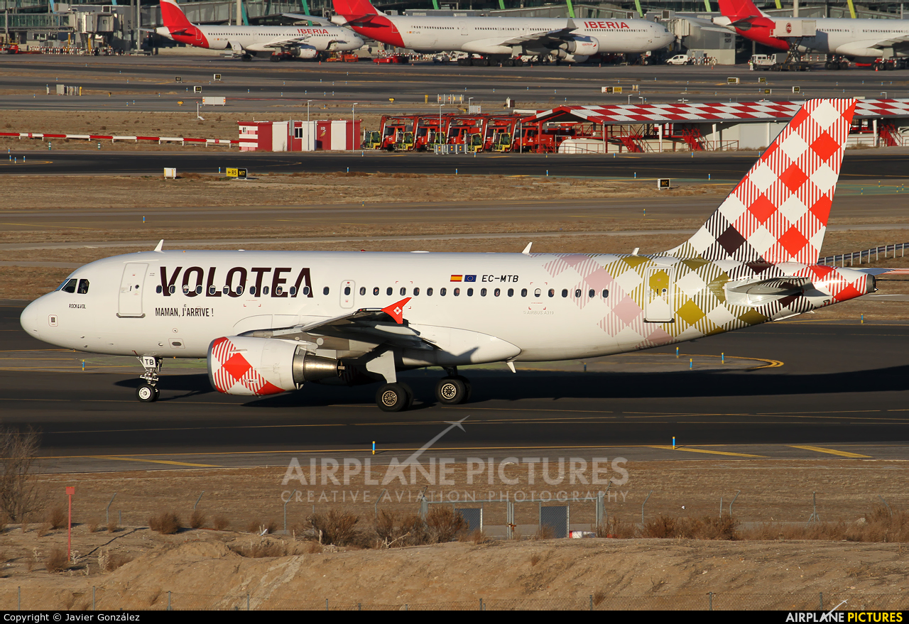 Volotea Airlines EC-MTB aircraft at Madrid - Barajas