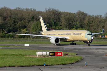 F-WZNY - Singapore Airlines Airbus A350-900 ULR