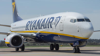 EI-FOT - Ryanair Boeing 737-800