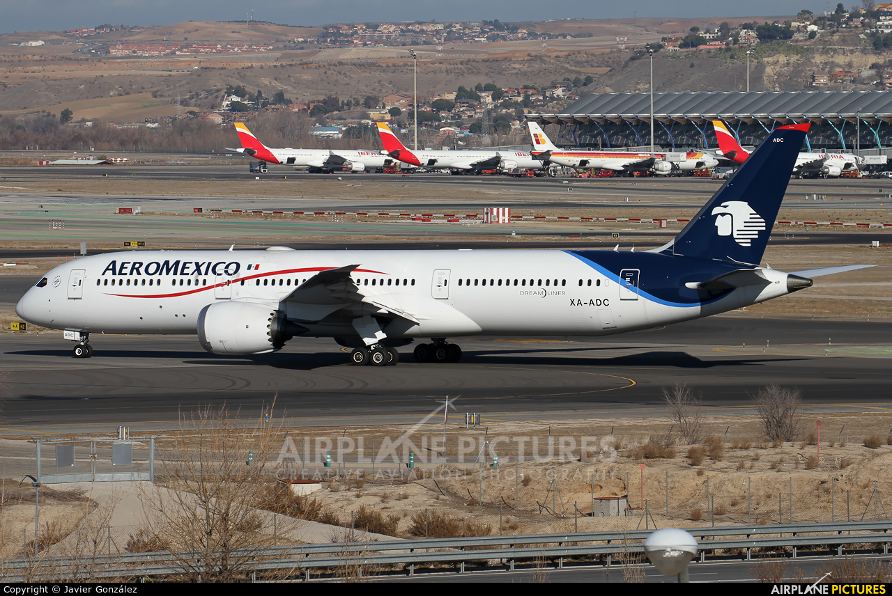 Aeromexico XA-ADC aircraft at Madrid - Barajas