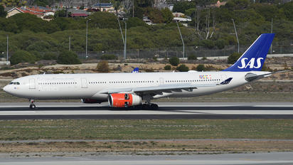 LN-RKT - SAS - Scandinavian Airlines Airbus A330-300