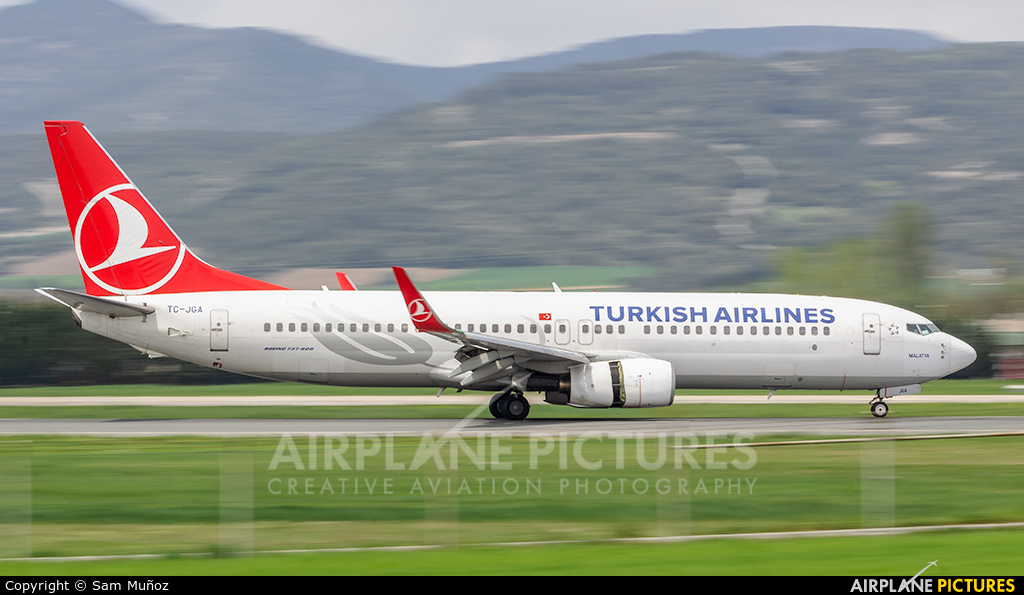 Turkish Airlines TC-JGA aircraft at Vitoria