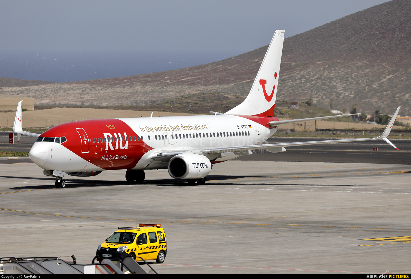 TUIfly D-ATUZ aircraft at Tenerife Sur - Reina Sofia