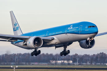 PH-BVP - KLM Boeing 777-300ER