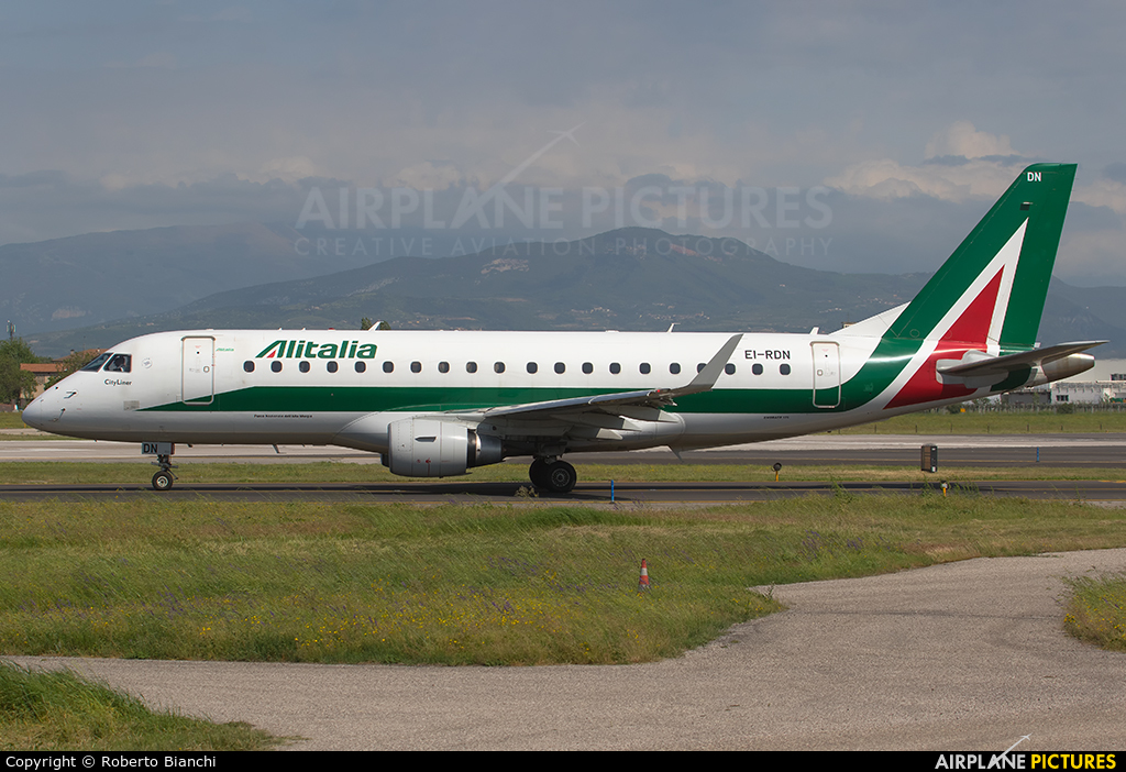 Alitalia EI-RDN aircraft at Verona - Villafranca