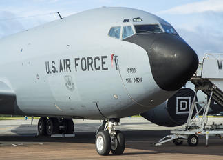 80100 - USA - Air Force Boeing KC-135R Stratotanker