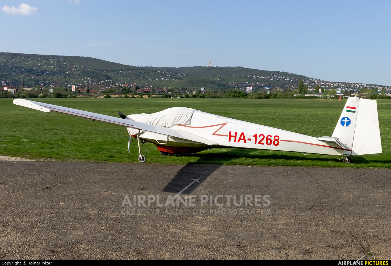Private HA-1268 aircraft at Budaors