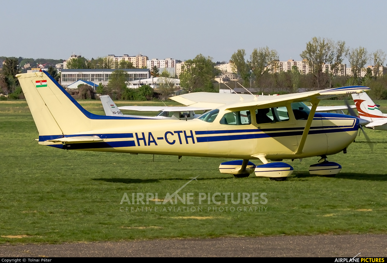 Private HA-CTH aircraft at Budaors