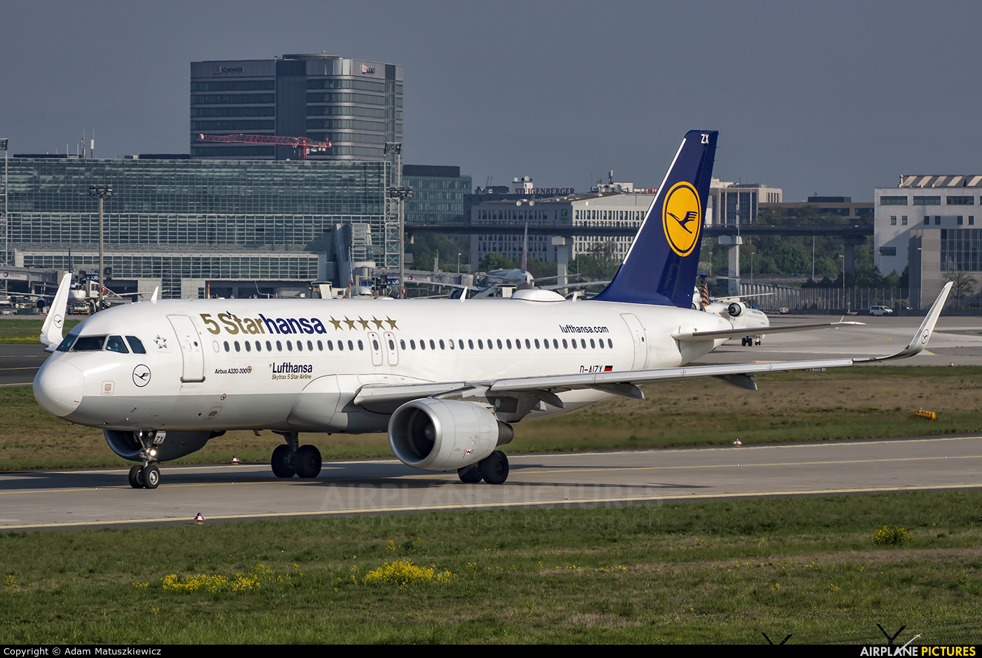 Lufthansa D-AIZX aircraft at Frankfurt