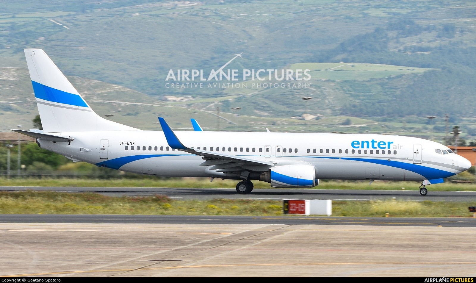 Enter Air SP-ENX aircraft at Comiso - Sicily