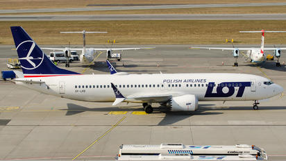 SP-LVB - LOT - Polish Airlines Boeing 737-8 MAX