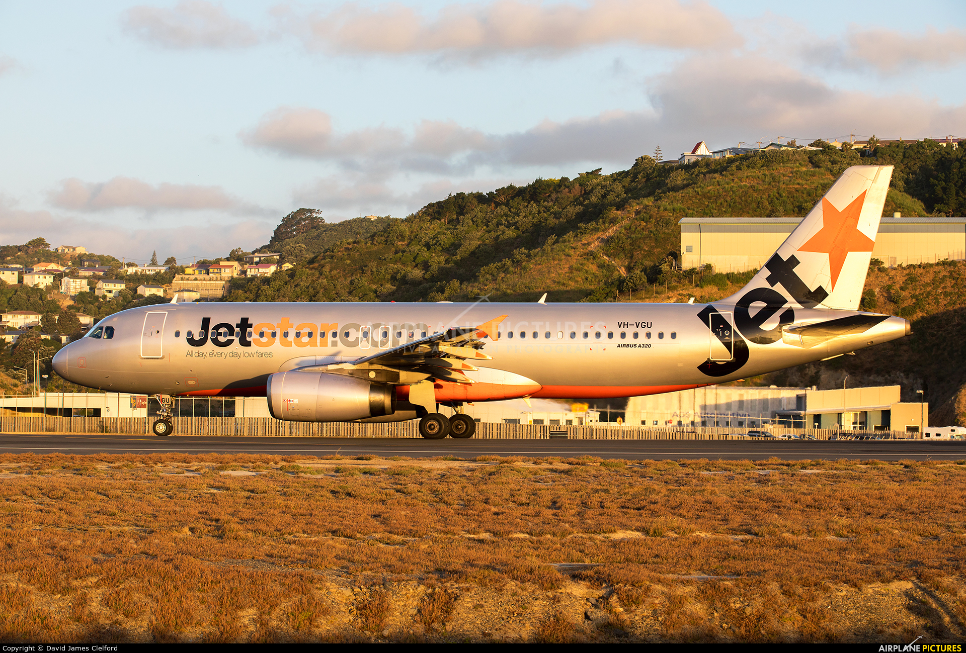 Jetstar Airways VH-VGU aircraft at Wellington Intl