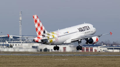 EC-MUT - Volotea Airlines Airbus A319