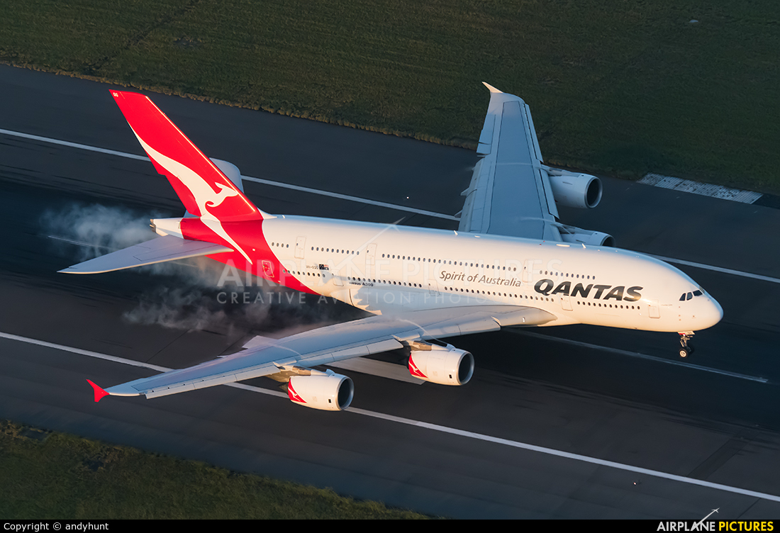 QANTAS VH-OQG aircraft at Sydney - Kingsford Smith Intl, NSW