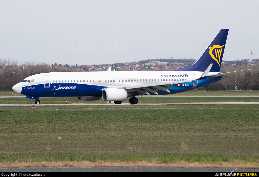 Ryanair EI-DCL aircraft at Budapest Ferenc Liszt International Airport