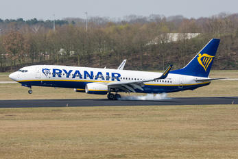 EI-FRF - Ryanair Boeing 737-800