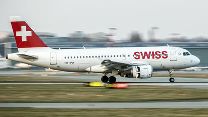 HB-IPU - Swiss Airbus A319