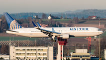 N666UA - United Airlines Boeing 767-300 aircraft