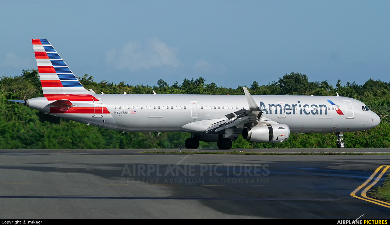 American Airlines N907AA aircraft at Santo Domingo - Aeropuerto de las Americas