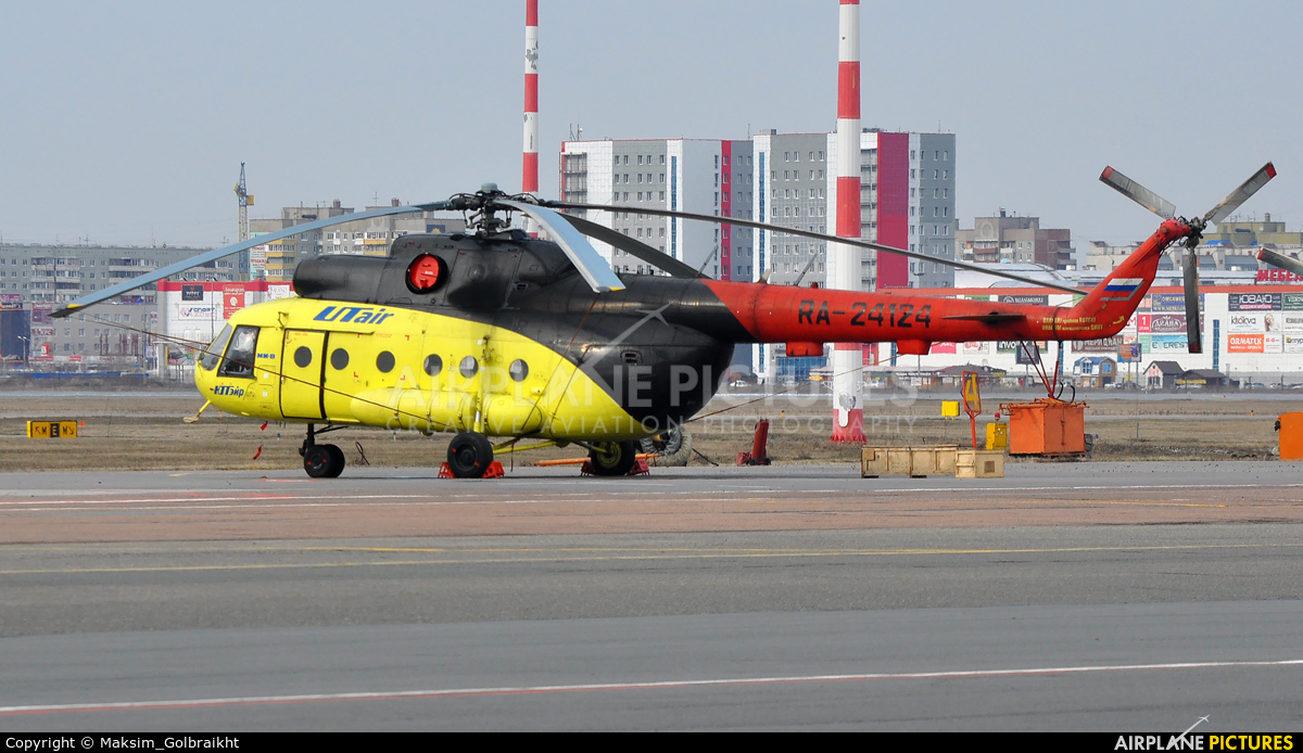 UTair RA-24124 aircraft at Omsk Tsentralny