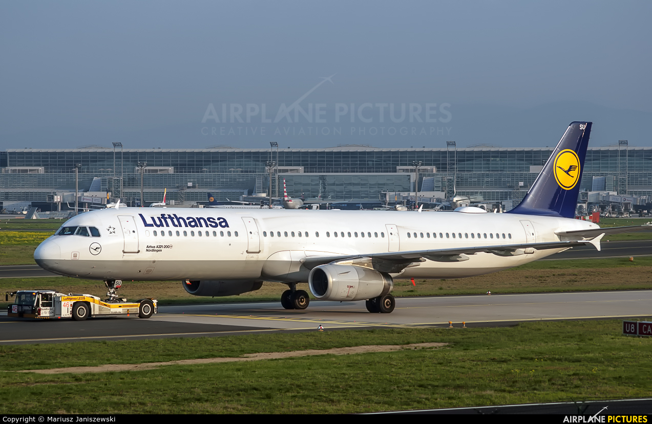 Lufthansa D-AISU aircraft at Frankfurt