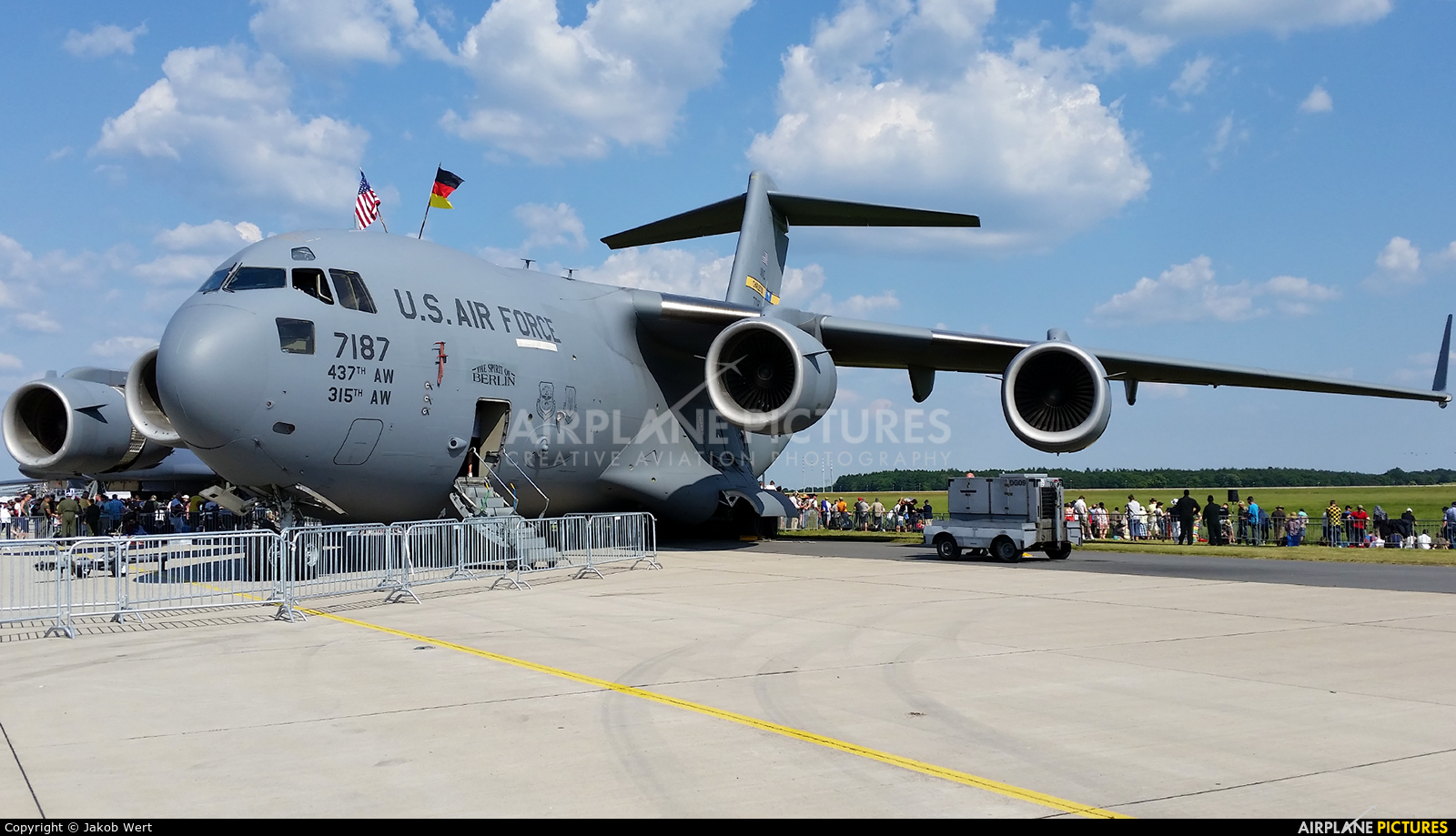 USA - Air Force 07-7187 aircraft at Berlin - Schönefeld