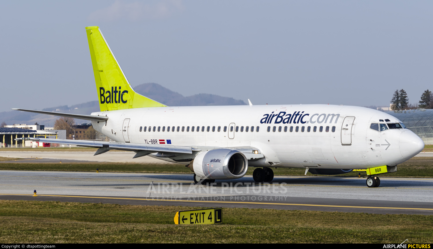 Air Baltic YL-BBR aircraft at Salzburg