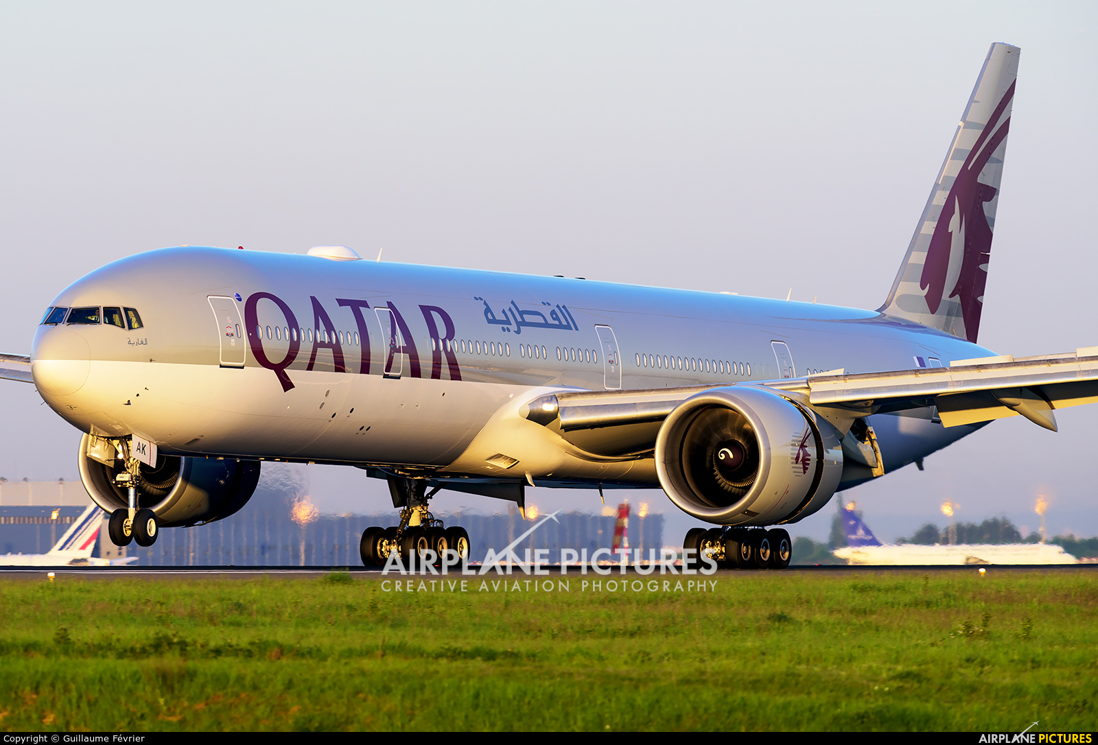 Qatar Airways A7-BAK aircraft at Paris - Charles de Gaulle