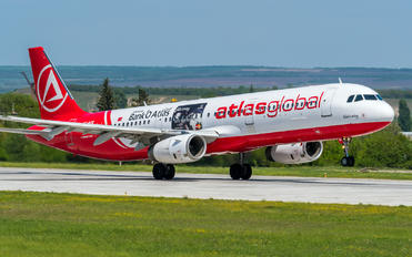 TC-AGI - Atlasjet Airbus A321