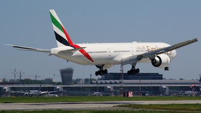 A6-ECZ - Emirates Airlines Boeing 777-300ER
